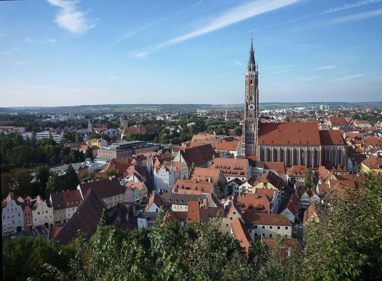 Landshut mit der Martinskirche, Blick von der Burg